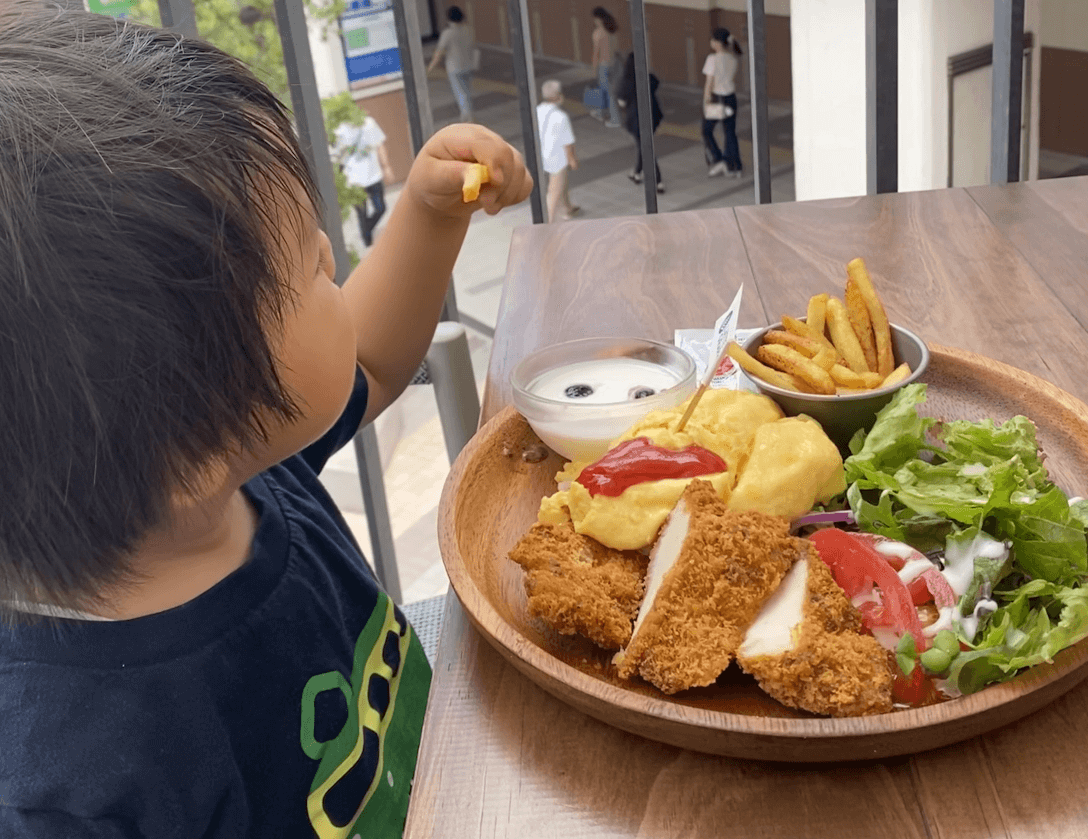 子連れ外食＆旅行に持っていきたいアイテム