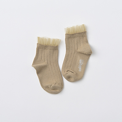 COLLEGIEN BABY Margaux-Tulle Frill Ribbed Ankle Socksi226 petite taupej21/23