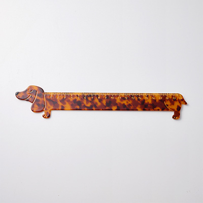 COUCOU SUZETTE Dachshund Ruler