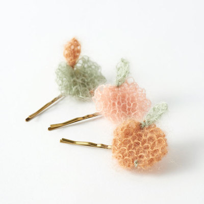 LILI ET NENE PARIS. apple hair pin